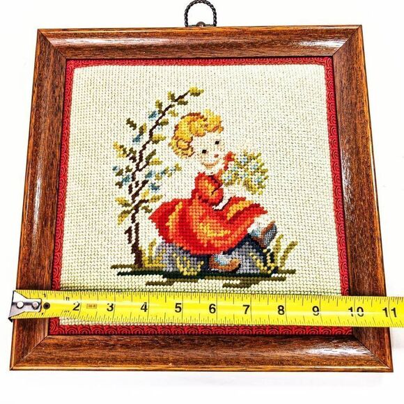 VTG Framed Little Blonde Girl Needlepoint Square Wall Decor Garner Muscatine, IA - Picture 10 of 11